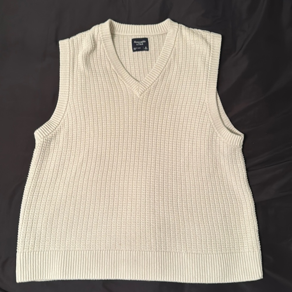 Abercrombie and Fitch sweater vest cream colored